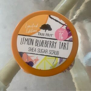 Tree Hut Lemon BlueBerry Tart Limited Edition Body Scrub